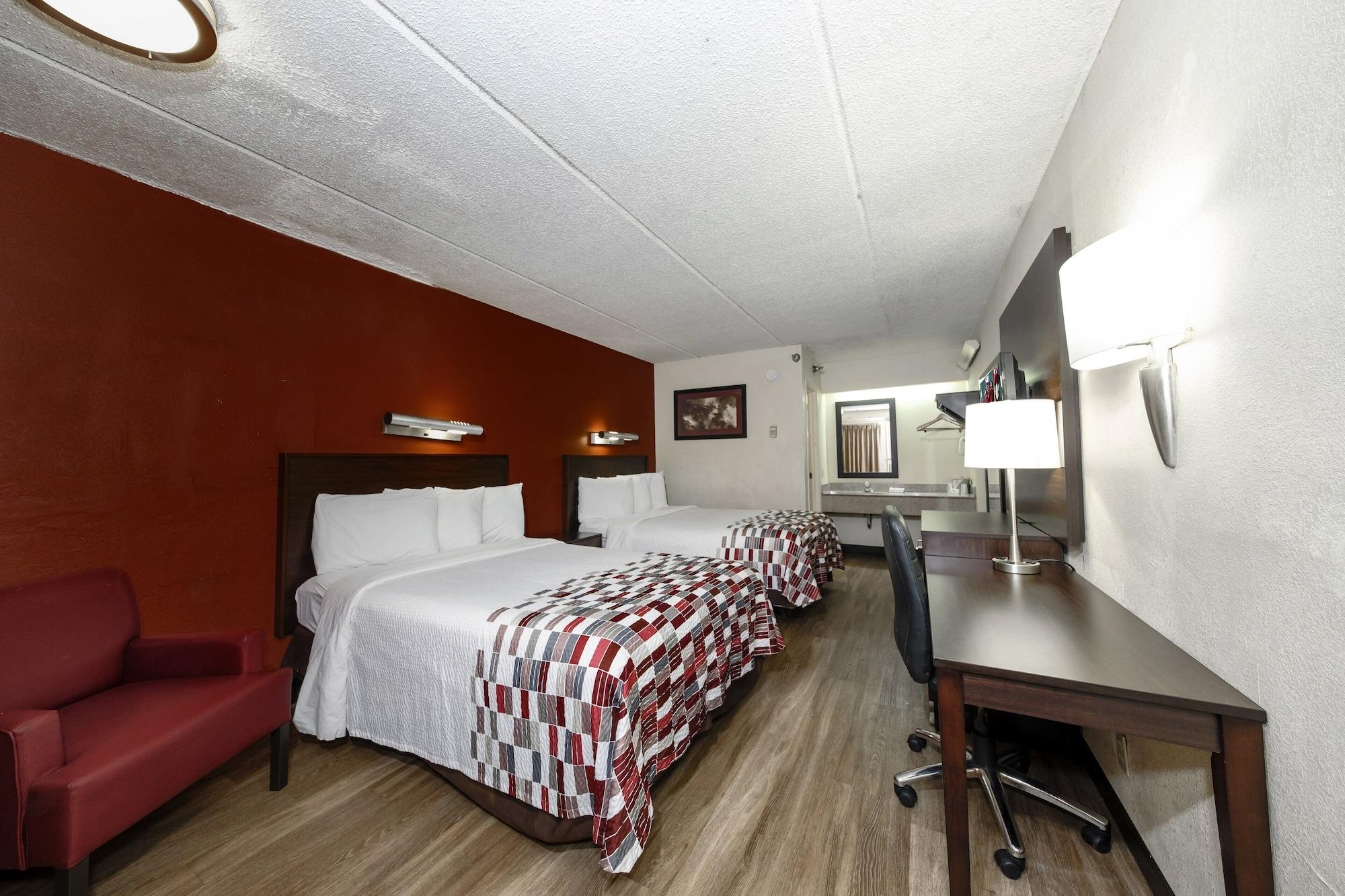 Red Roof Inn Tampa - Brandon Екстер'єр фото