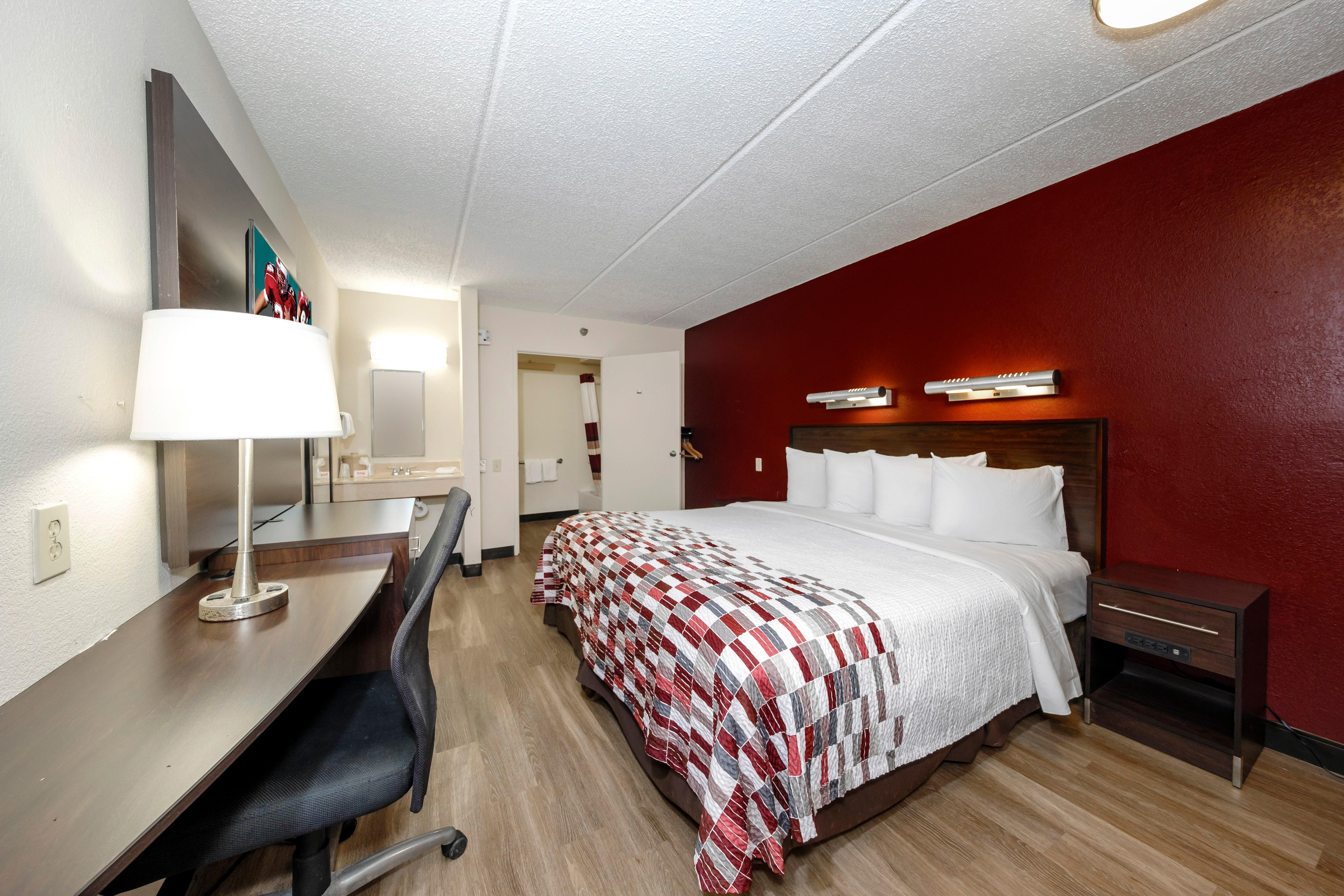Red Roof Inn Tampa - Brandon Екстер'єр фото