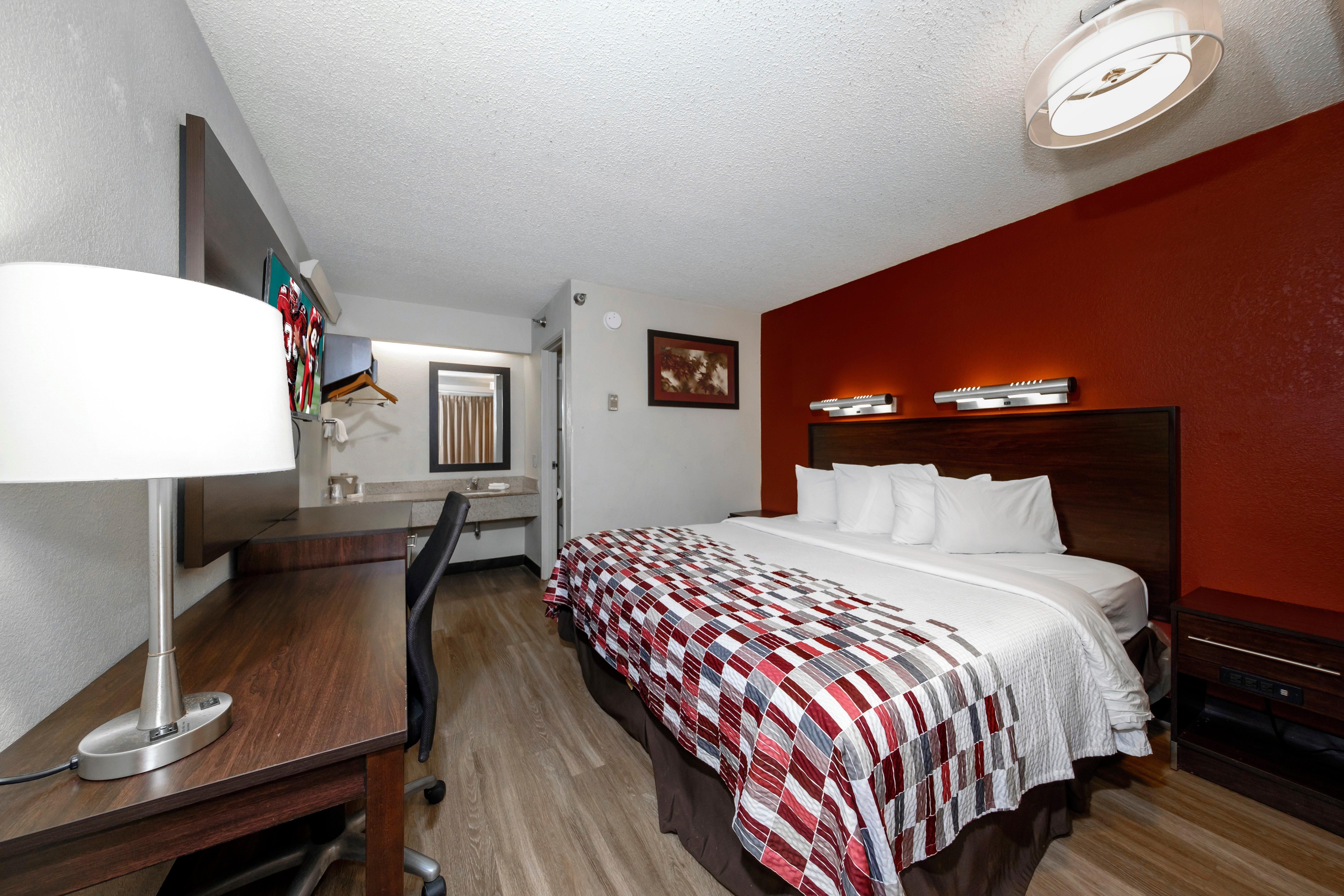 Red Roof Inn Tampa - Brandon Екстер'єр фото