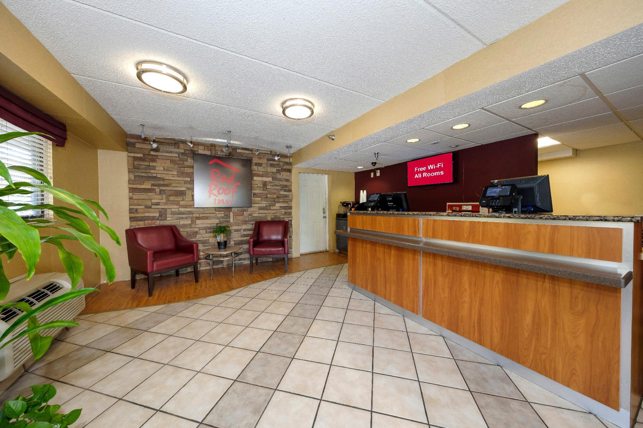Red Roof Inn Tampa - Brandon Екстер'єр фото