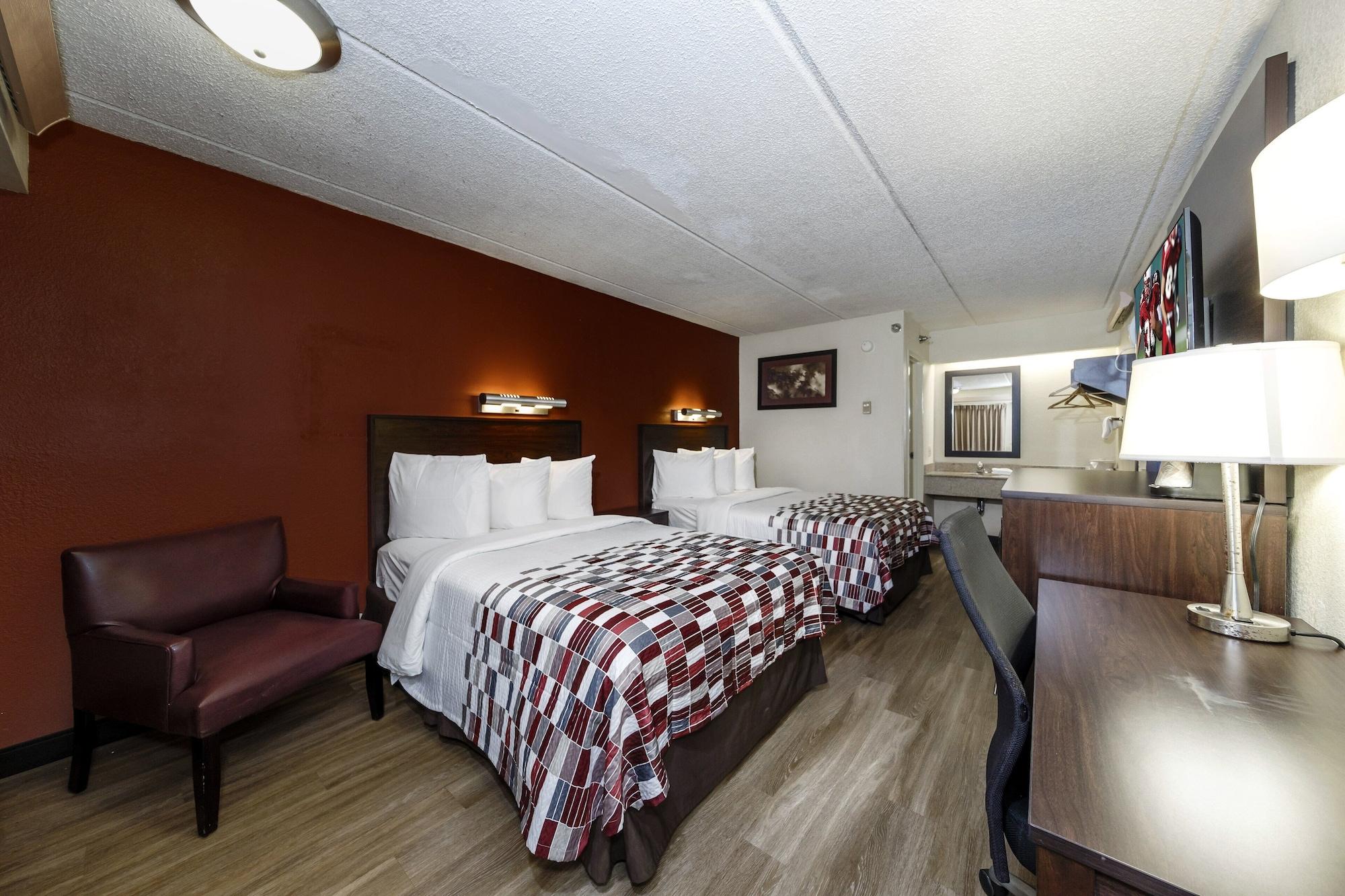 Red Roof Inn Tampa - Brandon Екстер'єр фото