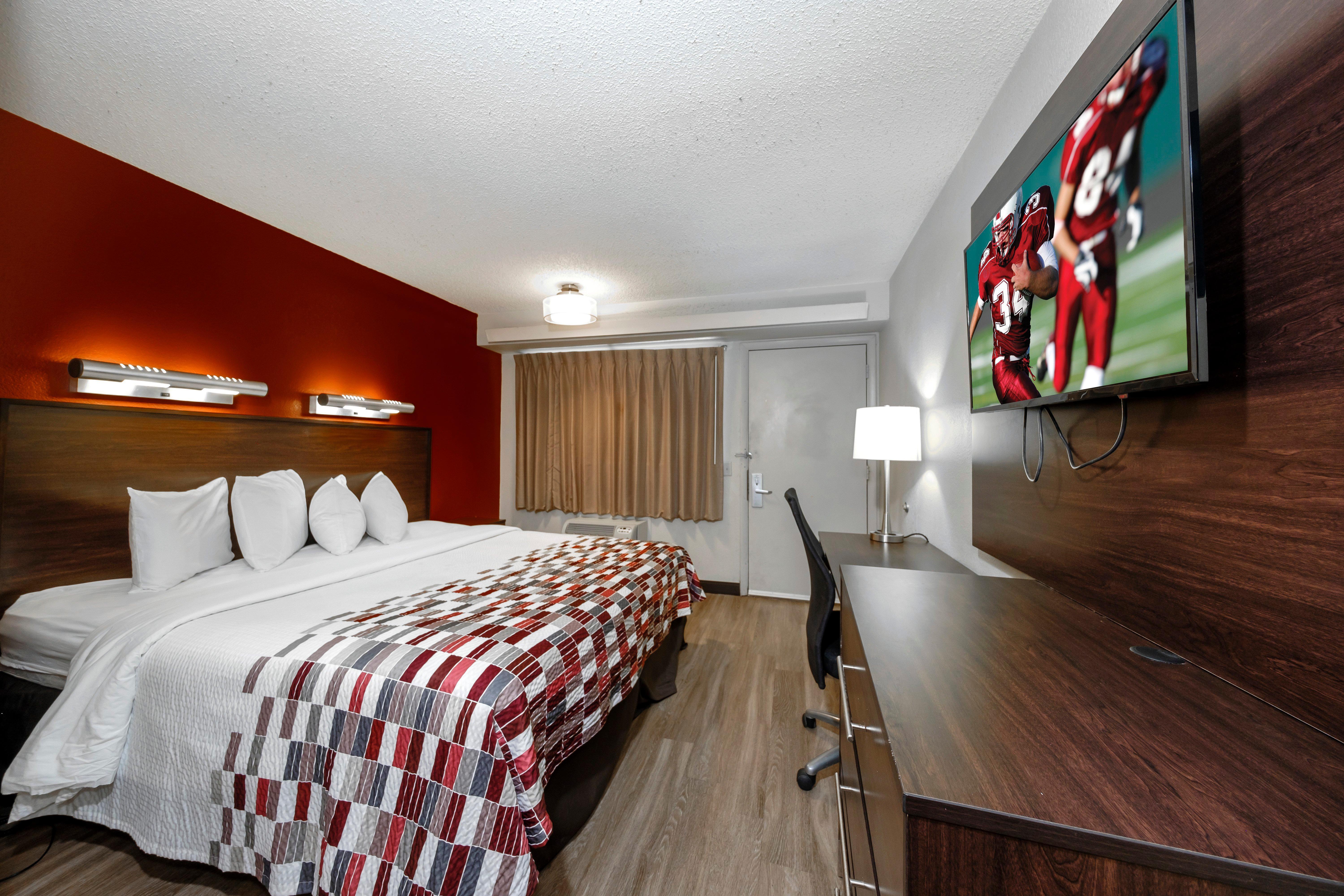 Red Roof Inn Tampa - Brandon Екстер'єр фото