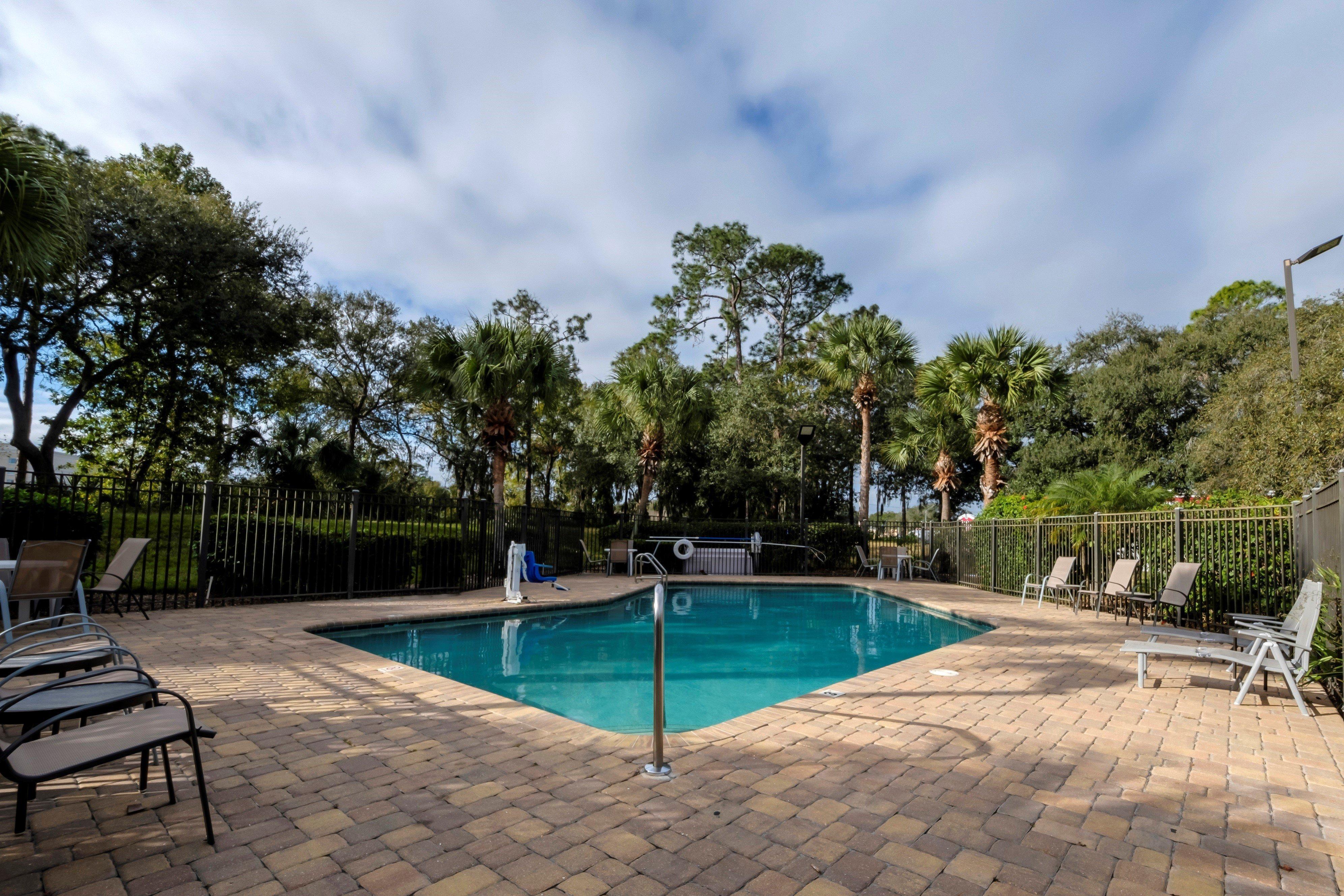 Red Roof Inn Tampa - Brandon Екстер'єр фото